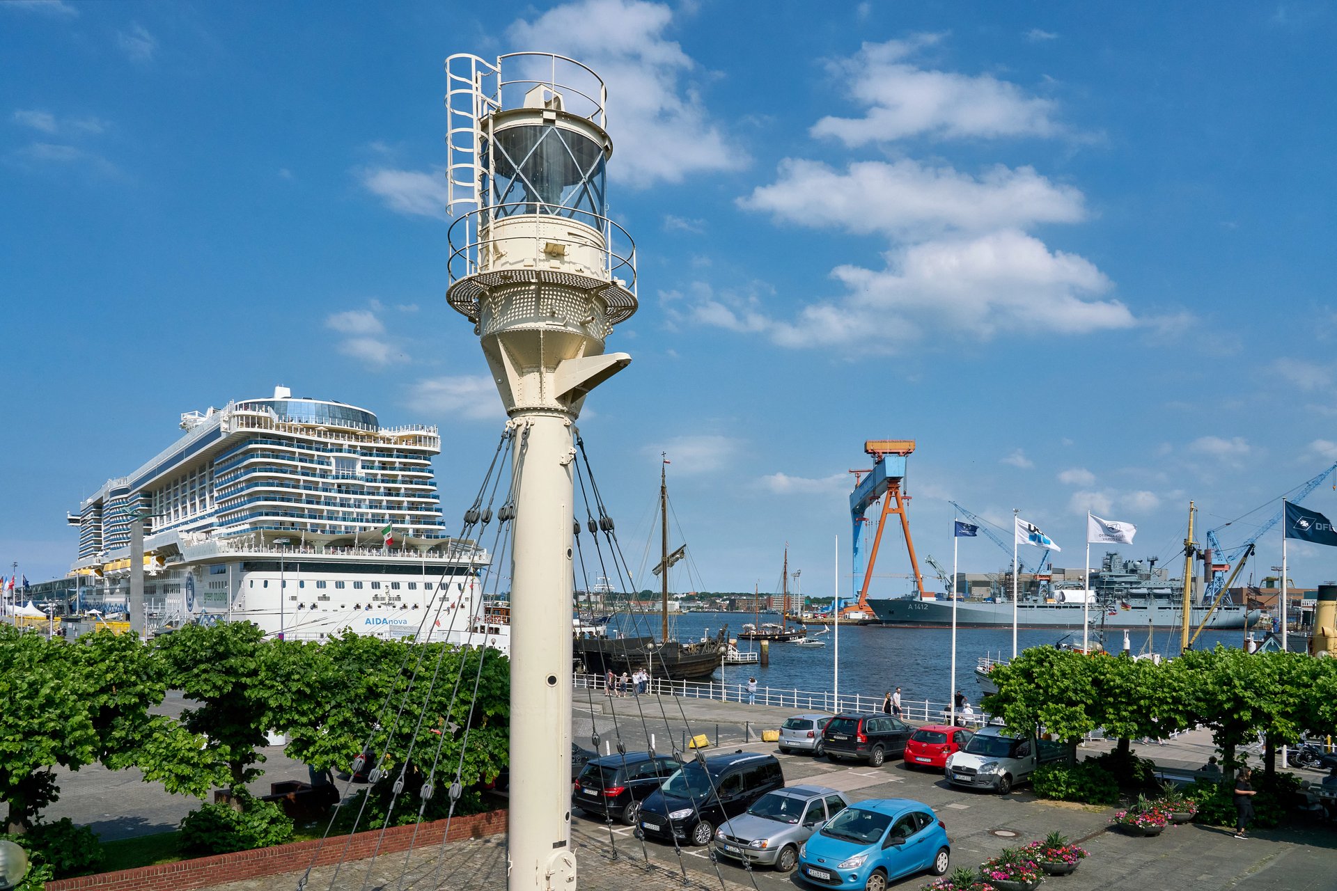 Kiel Waterfront an der Förde – Hafen und Stadtpanorama als Hochzeitslocation